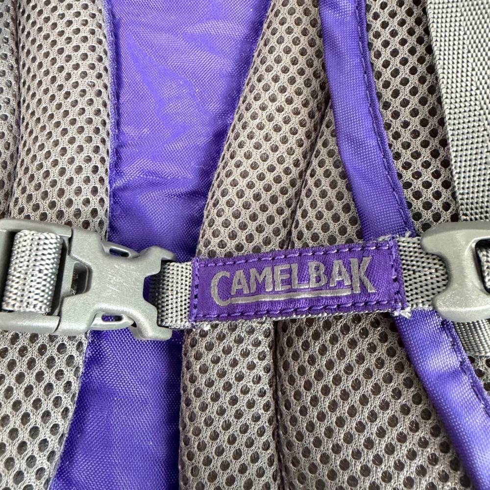 Camelbak Aurora Purple Hydration Backpack Running Hiking Cycling Lightweight - Picture 4 of 7